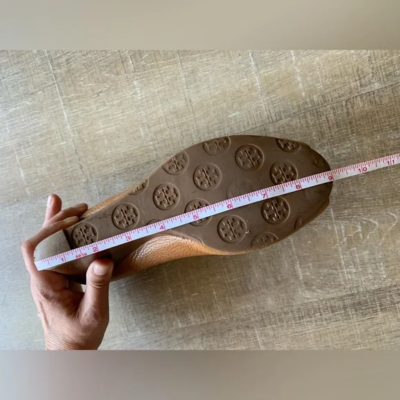 Tory Burch Women’s Selma Open Toe Wedge sandal shoe sz 9.5 beige 2.5” logo - Picture 4 of 15